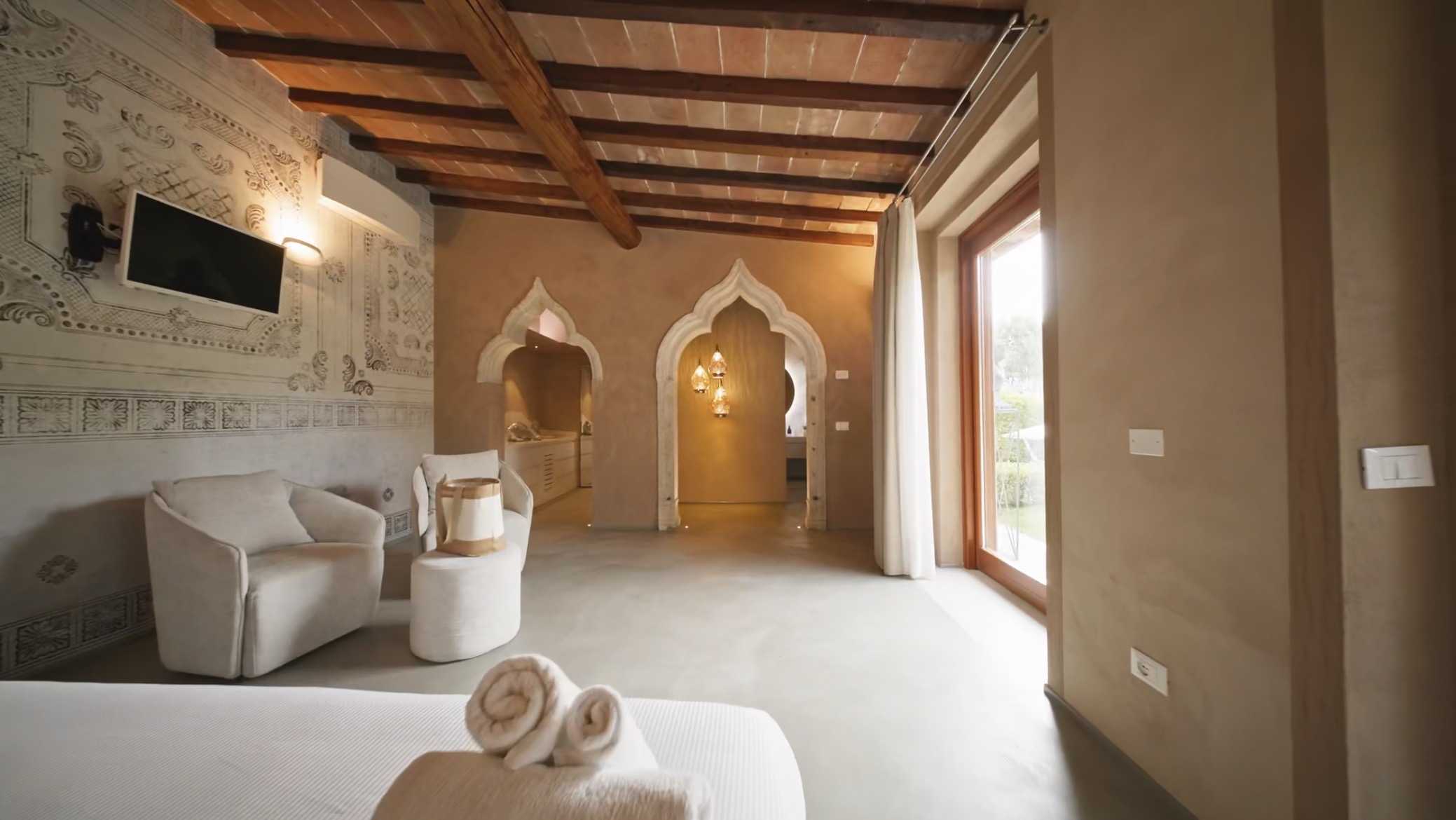 Fotogramma di un film AION Visuals su una villa del Lago di Garda